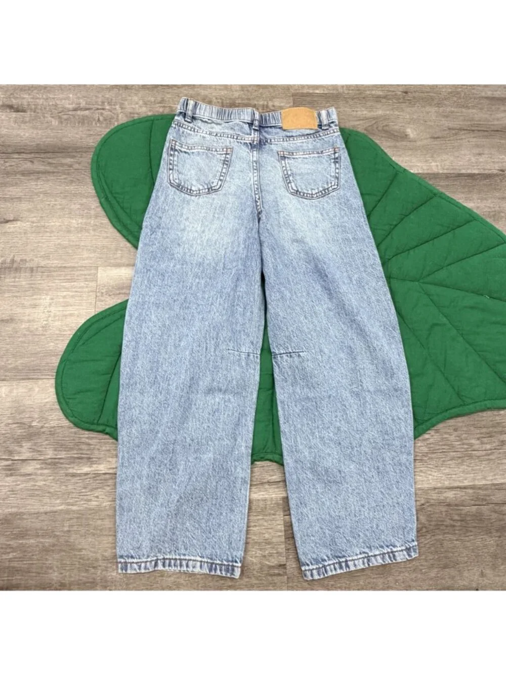Cotton On Kids Size 7 Unisex Barrel Leg Denim Jeans